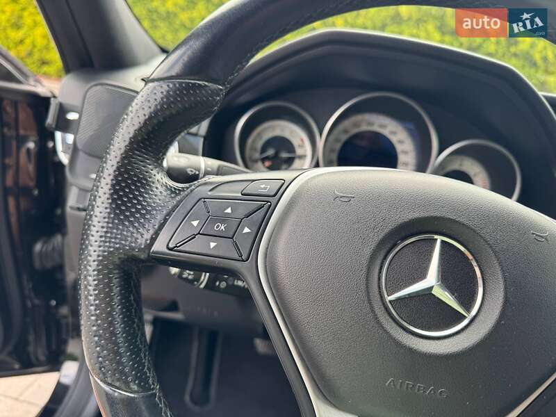 Седан Mercedes-Benz E-Class 2013 в Стрые фото 67 Седан Mercedes-Benz E-Class 2013 в Стрые