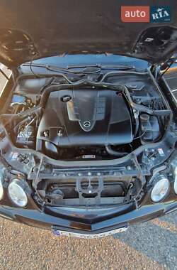 Седан Mercedes-Benz E-Class 2008 в  фото 10 Седан Mercedes-Benz E-Class 2008 в