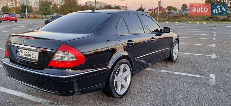 Седан Mercedes-Benz E-Class 2008 в Черновцах