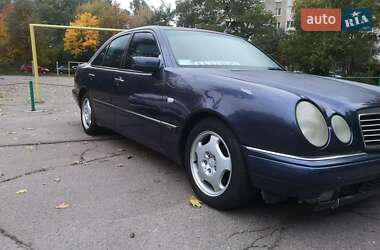 Седан Mercedes-Benz E-Class 1997 в Києві