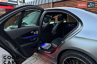 Седан Mercedes-Benz E-Class 2018 в 