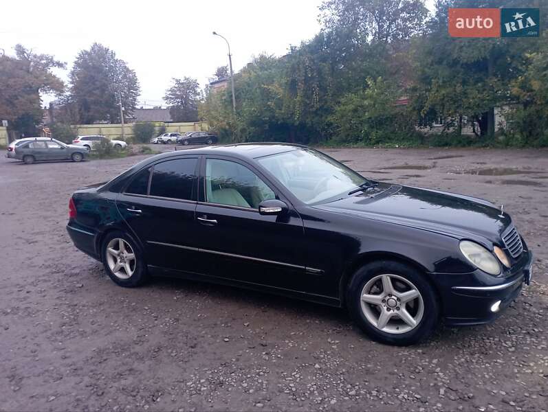 Седан Mercedes-Benz E-Class 2004 в Рівному