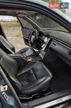 Седан Mercedes-Benz E-Class 2000 в 