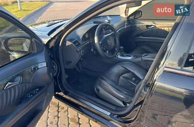 Універсал Mercedes-Benz E-Class 2004 в 