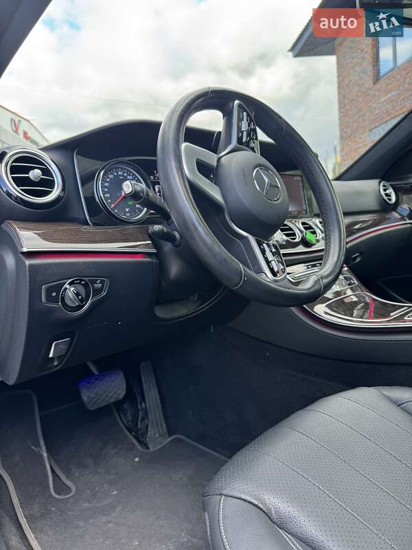Седан Mercedes-Benz E-Class 2019 в Нововолынске