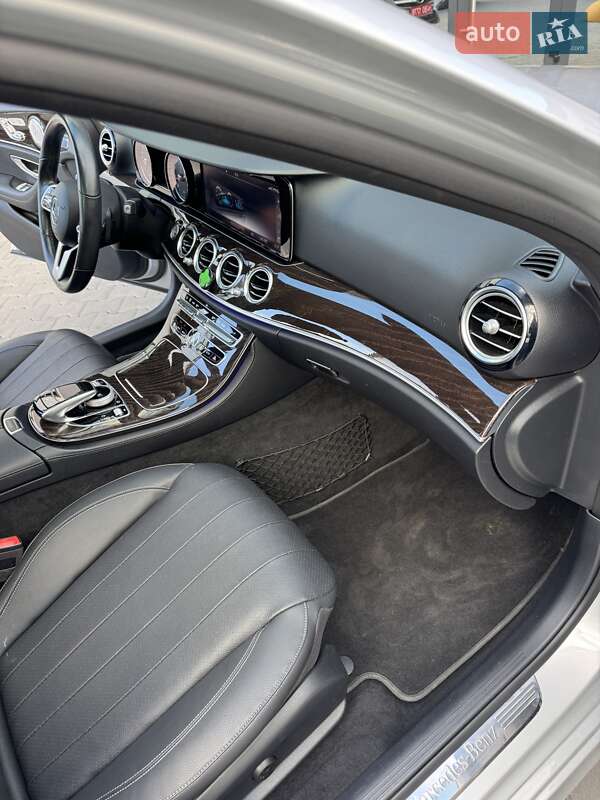Седан Mercedes-Benz E-Class 2019 в Нововолынске