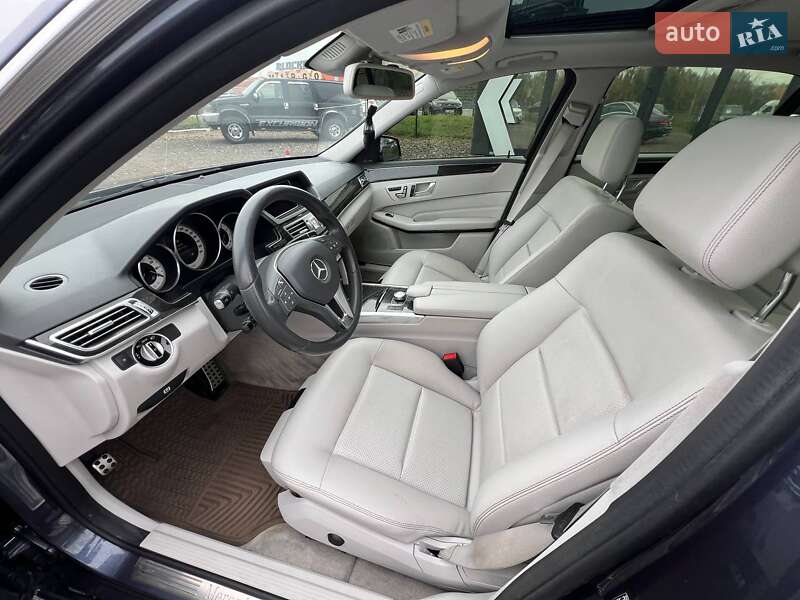 Седан Mercedes-Benz E-Class 2014 в Киеве