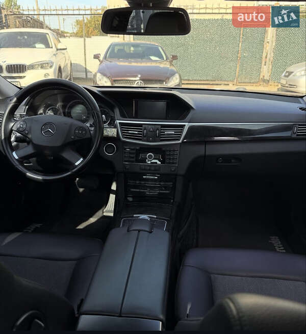 Седан Mercedes-Benz E-Class 2009 в Запорожье