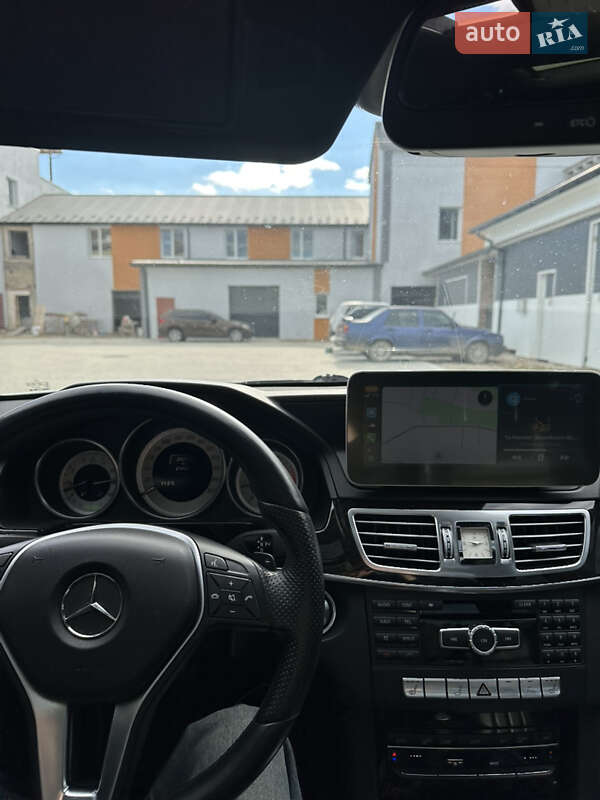 Седан Mercedes-Benz E-Class 2013 в Коломые