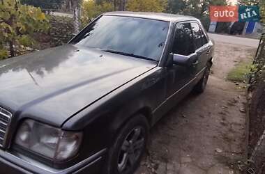 Седан Mercedes-Benz E-Class 1992 в Кропивницком