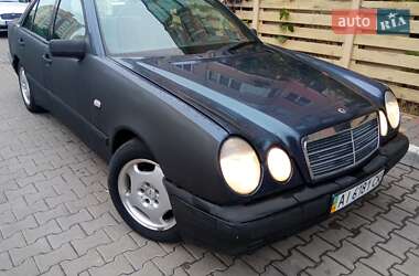 Седан Mercedes-Benz E-Class 1997 в Киеве