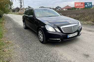 Mercedes-Benz E-Class 2010