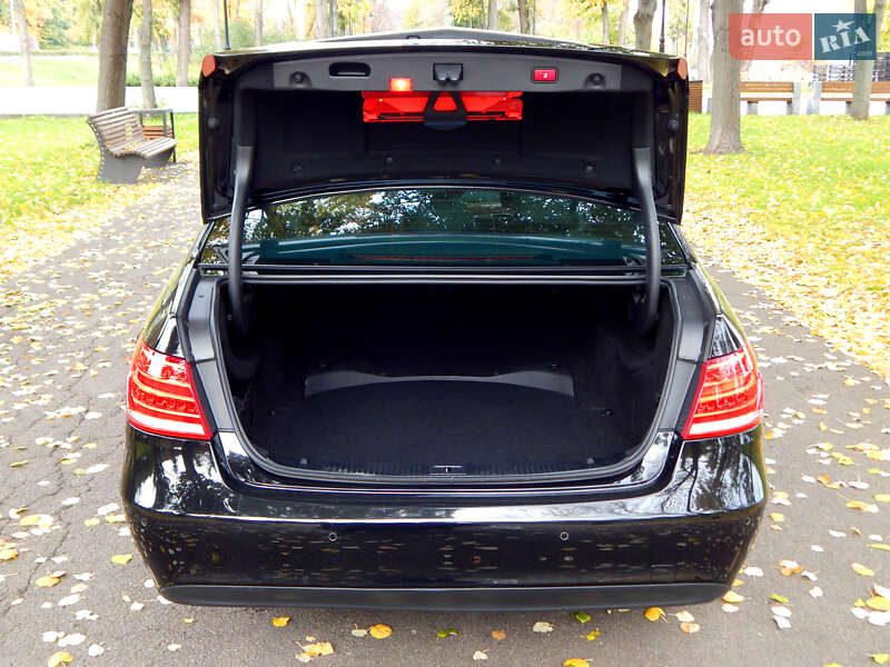 Седан Mercedes-Benz E-Class 2013 в Києві