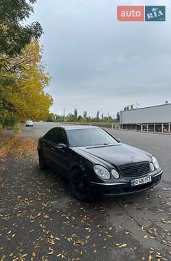 Седан Mercedes-Benz E-Class 2002 в Кривом Роге