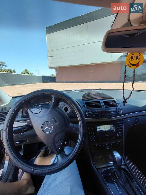 Седан Mercedes-Benz E-Class 2002 в Кривому Розі фото 13 Седан Mercedes-Benz E-Class 2002 в Кривому Розі