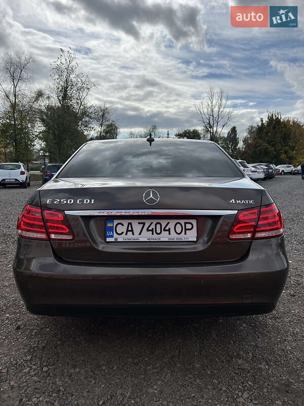 Седан Mercedes-Benz E-Class 2013 в Черкассах фото 5 Седан Mercedes-Benz E-Class 2013 в Черкассах