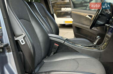 Седан Mercedes-Benz E-Class 2006 в  фото 24 Седан Mercedes-Benz E-Class 2006 в