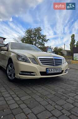Mercedes-Benz E-Class 2011