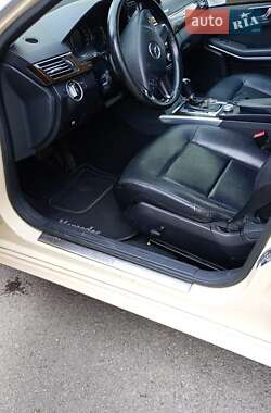 Седан Mercedes-Benz E-Class 2011 в 