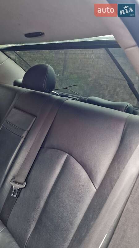 Седан Mercedes-Benz E-Class 2009 в Черновцах