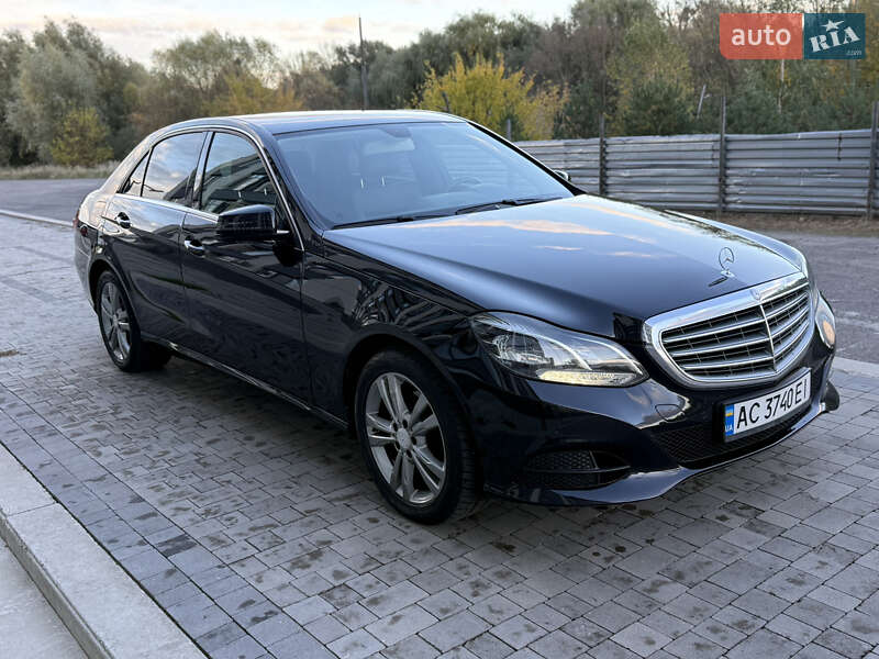 Седан Mercedes-Benz E-Class 2015 в Луцьку