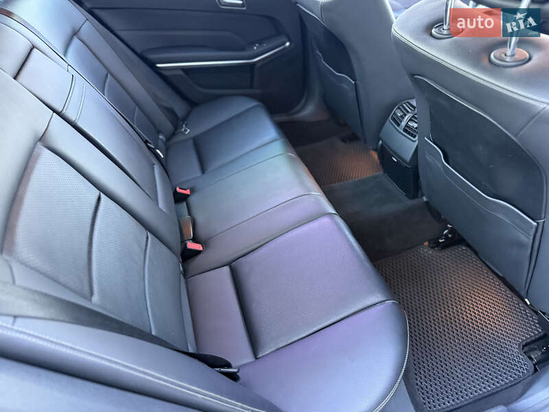 Седан Mercedes-Benz E-Class 2015 в Луцьку