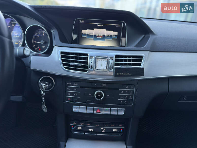 Седан Mercedes-Benz E-Class 2015 в Луцьку