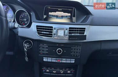 Седан Mercedes-Benz E-Class 2015 в 