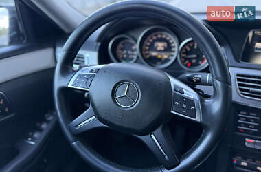 Седан Mercedes-Benz E-Class 2015 в 