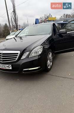 Седан Mercedes-Benz E-Class 2012 в 