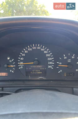 Седан Mercedes-Benz E-Class 2001 в 