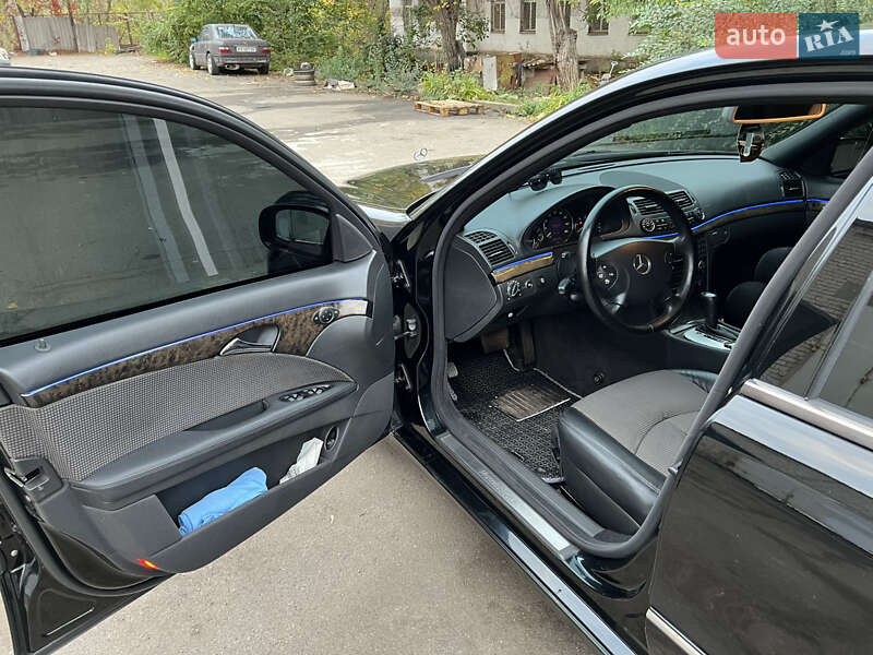 Седан Mercedes-Benz E-Class 2005 в Кривому Розі фото 10 Седан Mercedes-Benz E-Class 2005 в Кривому Розі