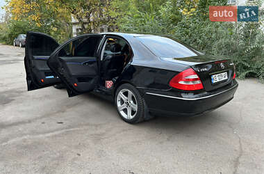 Седан Mercedes-Benz E-Class 2005 в 