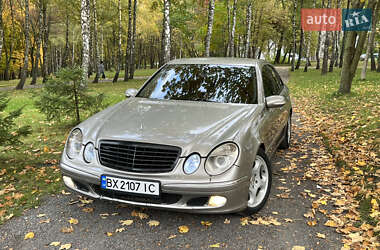 Седан Mercedes-Benz E-Class 2004 в 