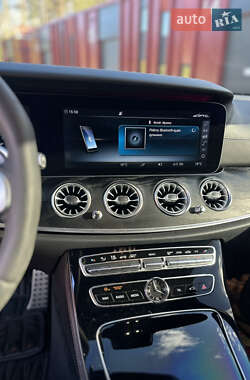 Седан Mercedes-Benz E-Class 2016 в  фото 17 Седан Mercedes-Benz E-Class 2016 в