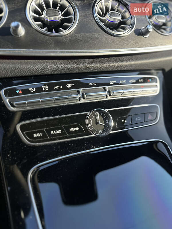 Седан Mercedes-Benz E-Class 2016 в Львове