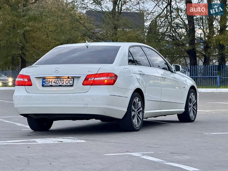Седан Mercedes-Benz E-Class 2011 в Одессе