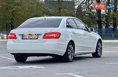 Седан Mercedes-Benz E-Class 2011 в 