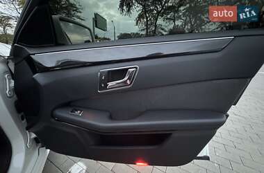 Седан Mercedes-Benz E-Class 2011 в 
