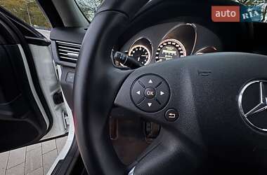 Седан Mercedes-Benz E-Class 2011 в 