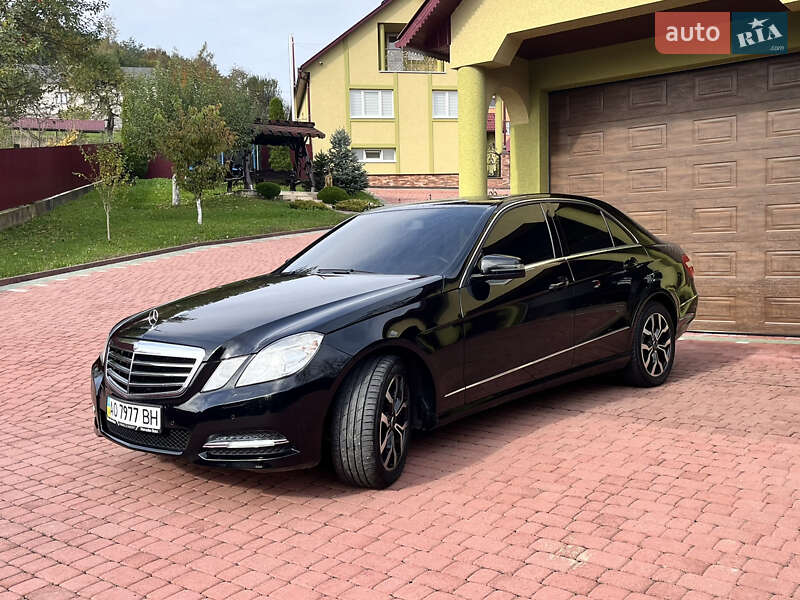 Седан Mercedes-Benz E-Class 2012 в Тячеве фото 10 Седан Mercedes-Benz E-Class 2012 в Тячеве