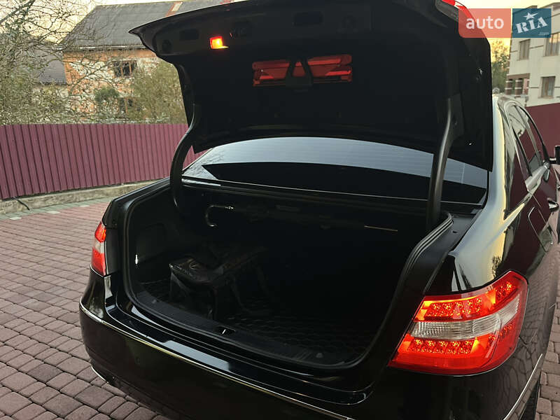 Седан Mercedes-Benz E-Class 2012 в Тячеве фото 32 Седан Mercedes-Benz E-Class 2012 в Тячеве