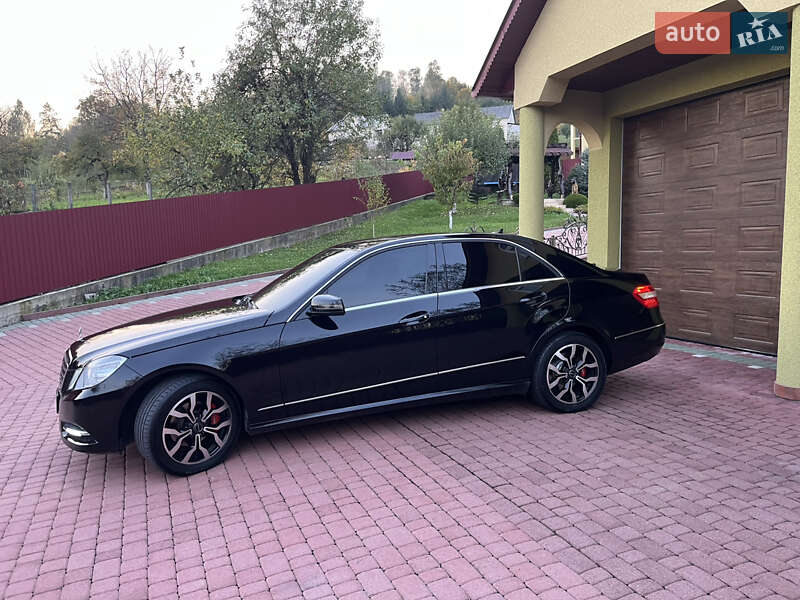 Седан Mercedes-Benz E-Class 2012 в Тячеве фото 30 Седан Mercedes-Benz E-Class 2012 в Тячеве