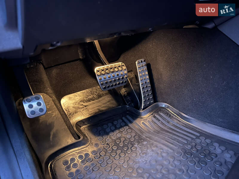 Седан Mercedes-Benz E-Class 2012 в Тячеве фото 43 Седан Mercedes-Benz E-Class 2012 в Тячеве