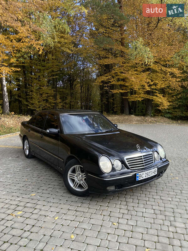 Mercedes-Benz E-Class 2000