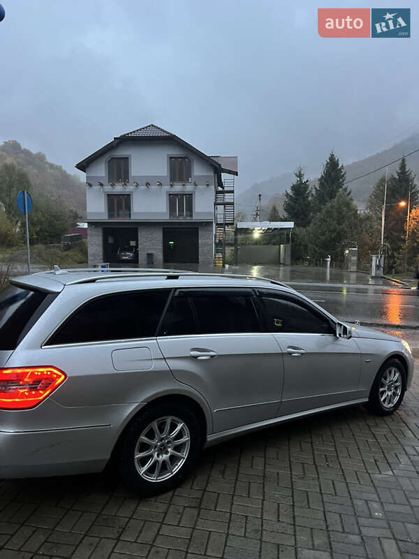Універсал Mercedes-Benz E-Class 2010 в Рахові фото 27 Універсал Mercedes-Benz E-Class 2010 в Рахові