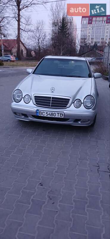Седан Mercedes-Benz E-Class 2001 в Львові