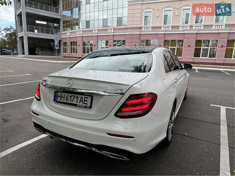 Седан Mercedes-Benz E-Class 2019 в Одессе фото 10 Седан Mercedes-Benz E-Class 2019 в Одессе