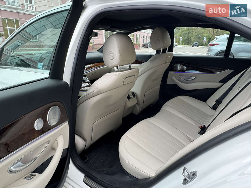 Седан Mercedes-Benz E-Class 2019 в Одессе фото 23 Седан Mercedes-Benz E-Class 2019 в Одессе