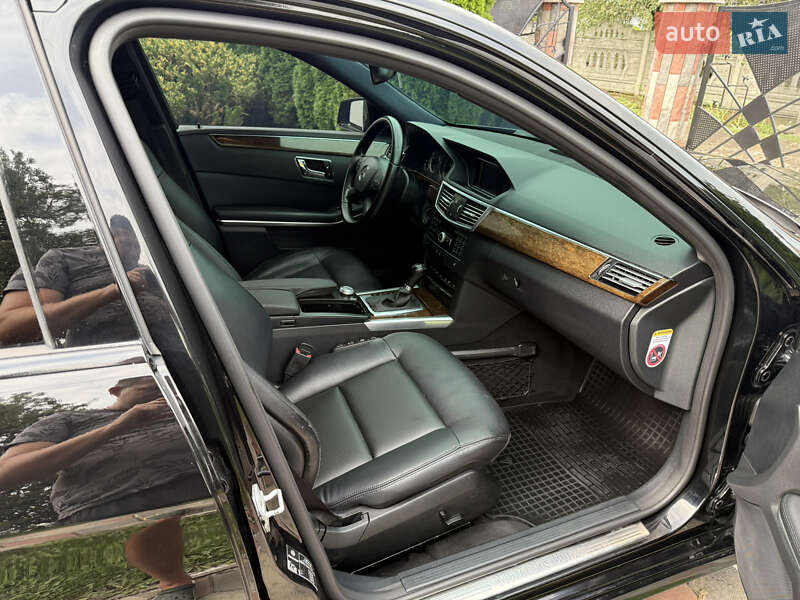 Седан Mercedes-Benz E-Class 2009 в Коломиї